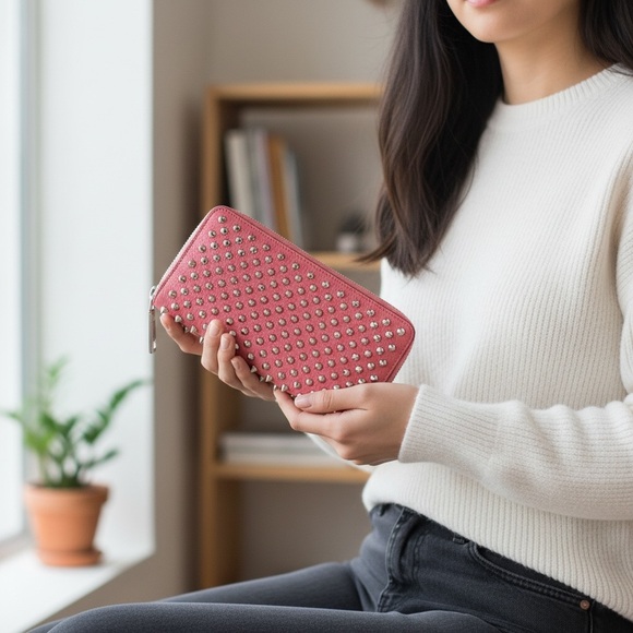 CHRISTIAN LOUBOUTIN - Panettone spiked Pink long wallet - Picture 13 of 13